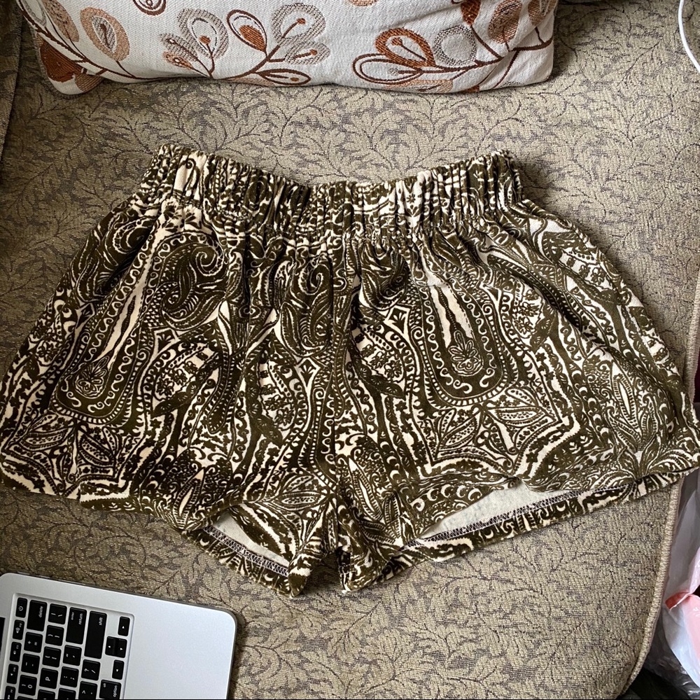 Mamie Ruth Paisley Shorts